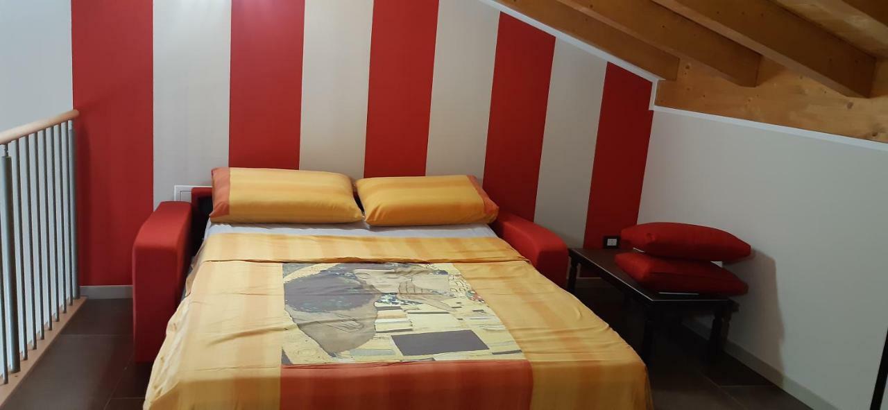 Dimora Rosso San Zeno - Wifi Veloce E Adatto Per Famiglie 维罗纳 外观 照片